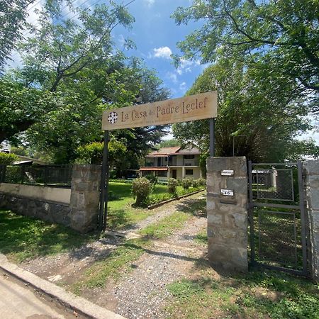 B&B La Casa Del Padre Leclef บาเย เอร์โมโซ ภายนอก รูปภาพ