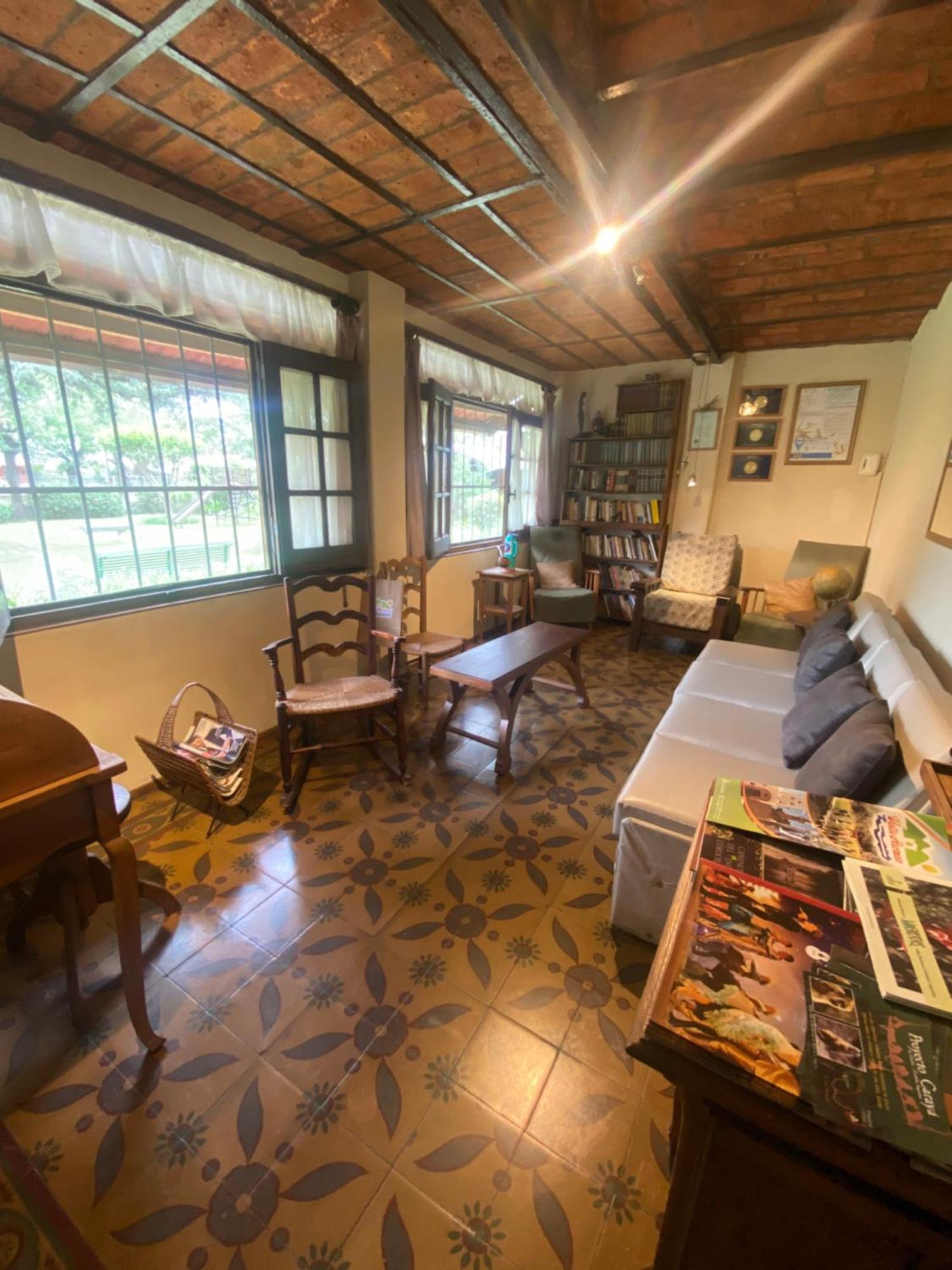 B&B La Casa Del Padre Leclef บาเย เอร์โมโซ ภายนอก รูปภาพ